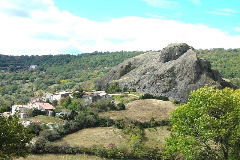 Sceautres Aux Environs Du Camping Les Lavandes