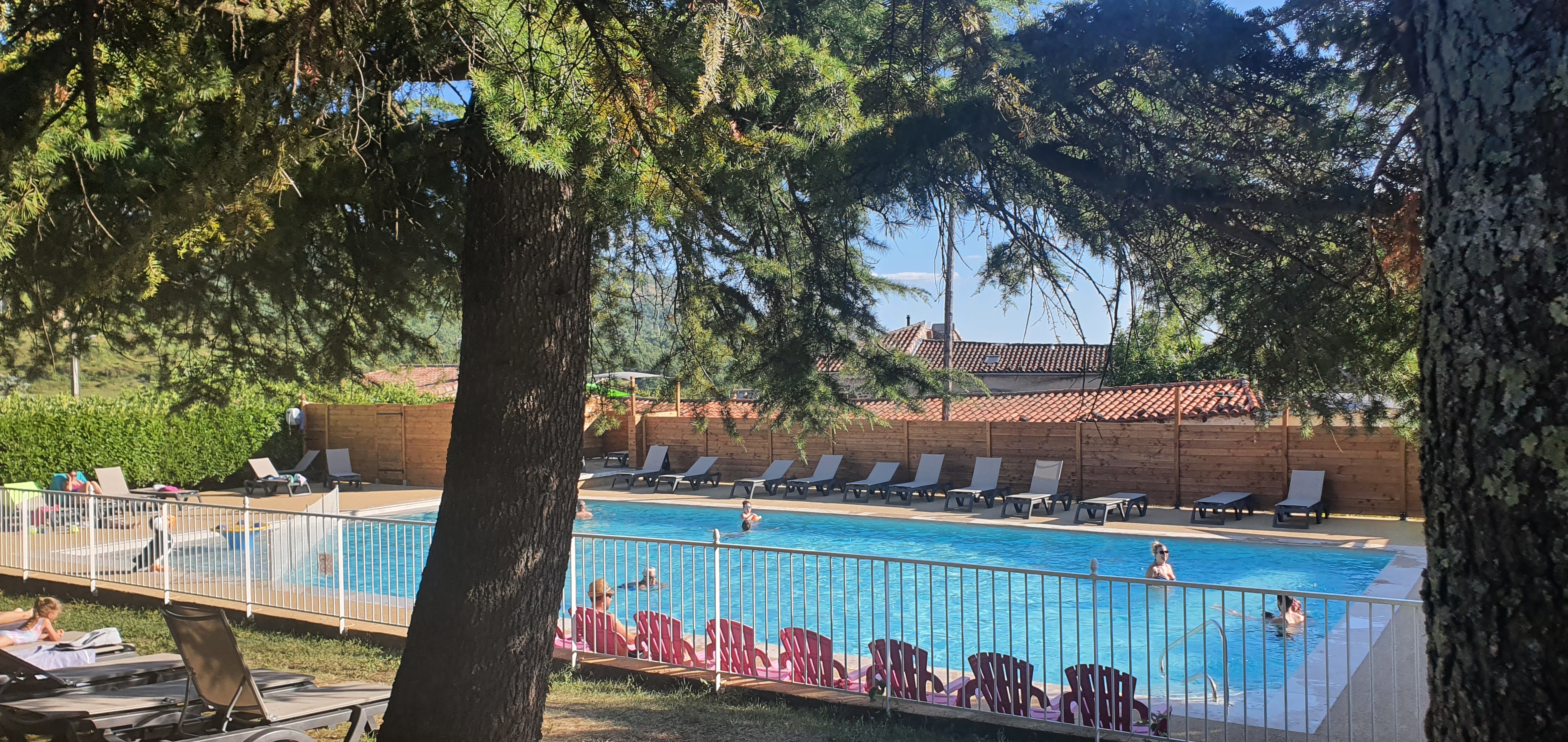 07   Piscine Camping Familial En Ardeche