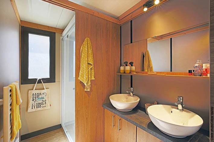 Le Chalet Laurier | 3 chambres – 6 personnes Chalet 3 chambres | Camping Les Lavandes - Darbres